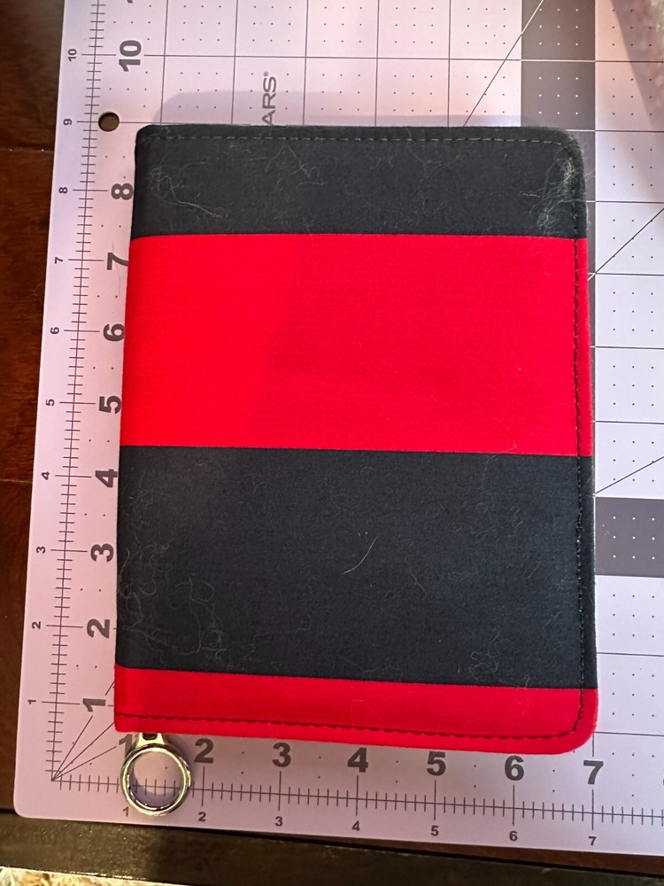 Knitter's Pride Zing Crochet Hook Case - Red (Case Only!)