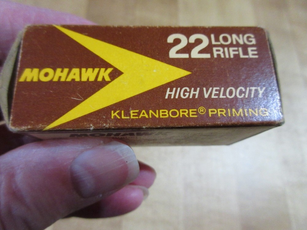 Empty Ammo Box Mohawk 22 L R Remington (w17) #35