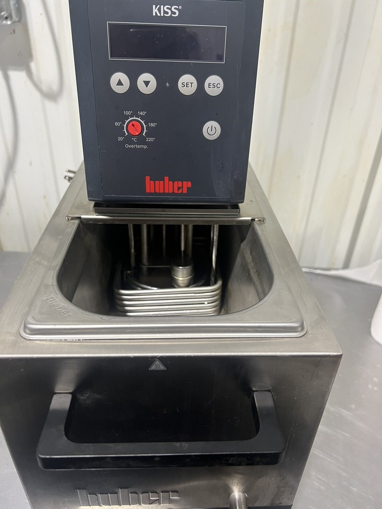 Huber KISS K6 Refrigerated Heating Circulation Bath, 110 Volt