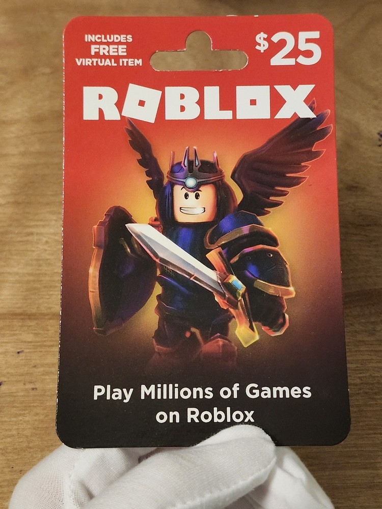 (2019) 25$ Roblox Gift Card - STILL REDEEMABLE!