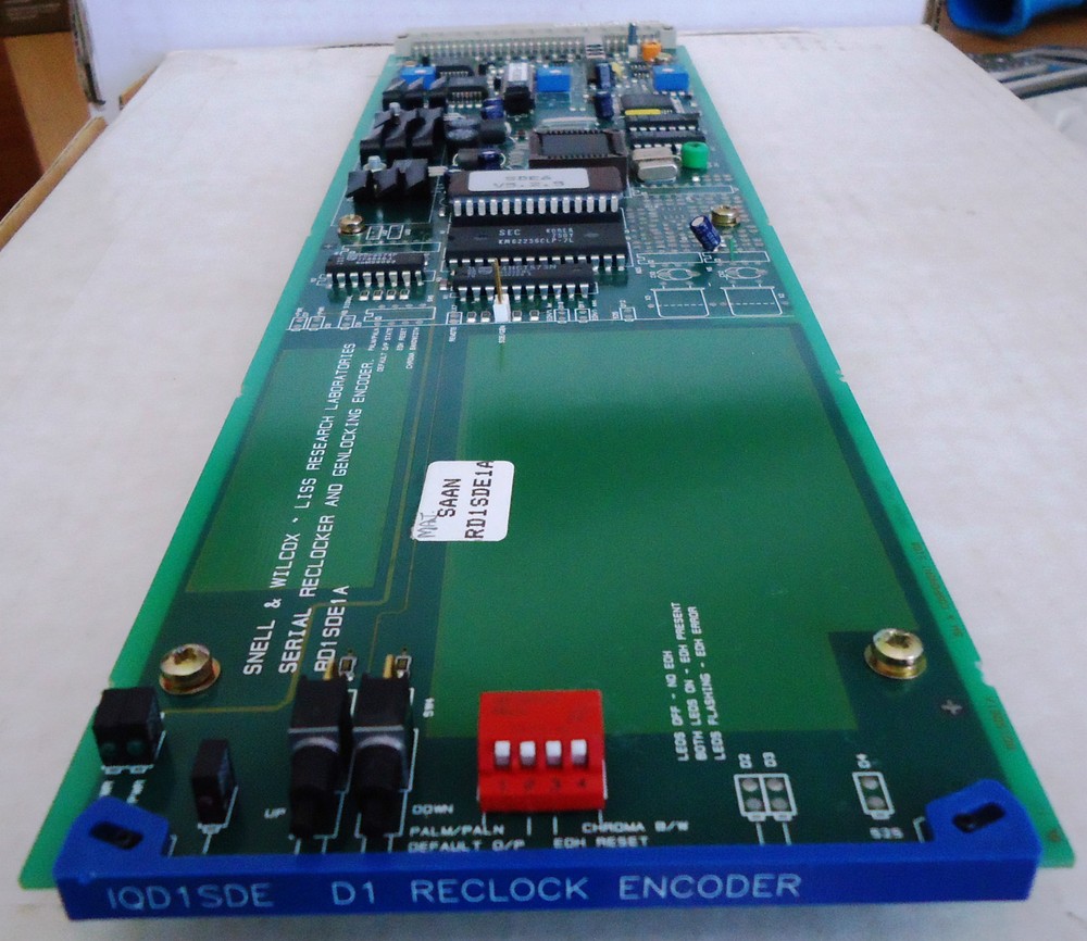SNELL & WILCOX IQD1SDE RECLOCK SDI DISTRIB. AMPLIFIER & ENCODER WITH REAR MODULE