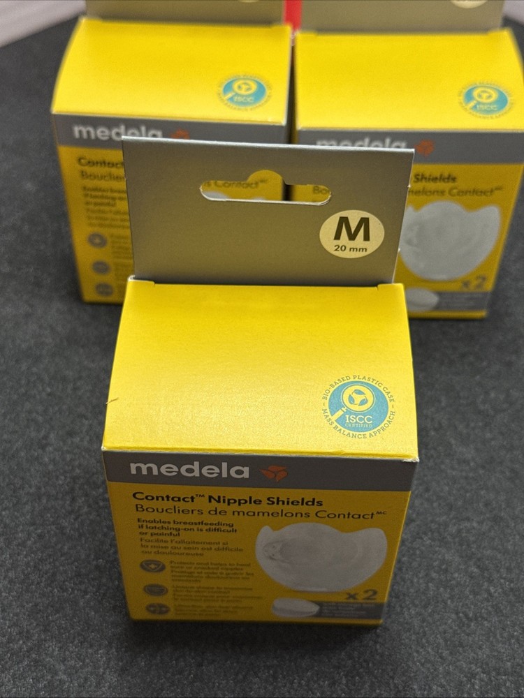 Medela Contact Nipple Shields Size Medium 20 mm / 2 Pack. With Storage Box
