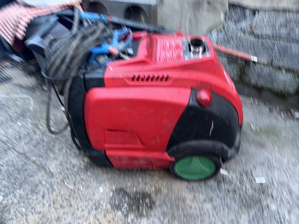 Pre Owned optima steam cleaner