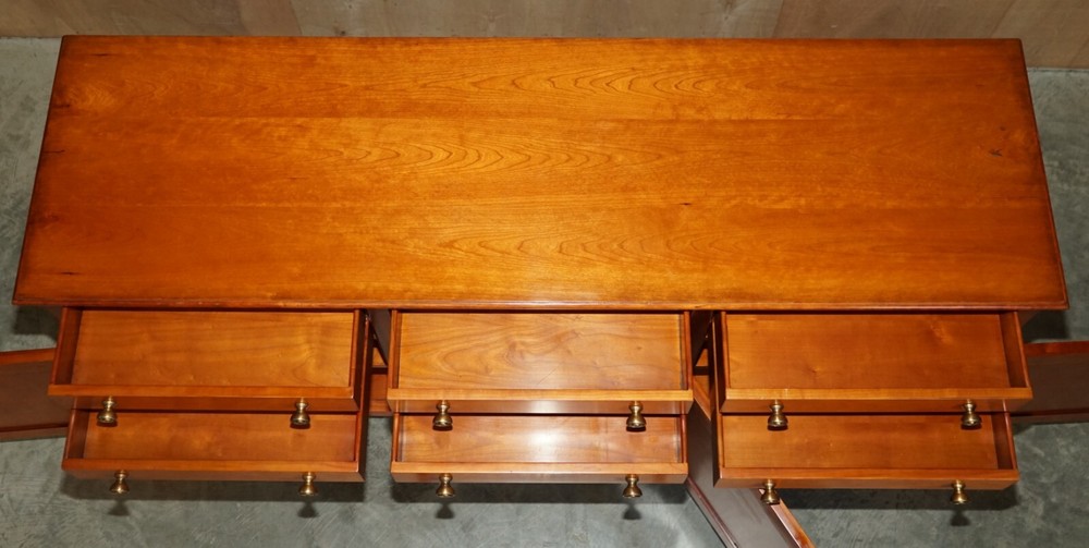 LARGE & HEAVY SOLID CHERRYWOOD MULTIYORK SIDEBOARD CUPBOARD WITH SIX DRAWERS