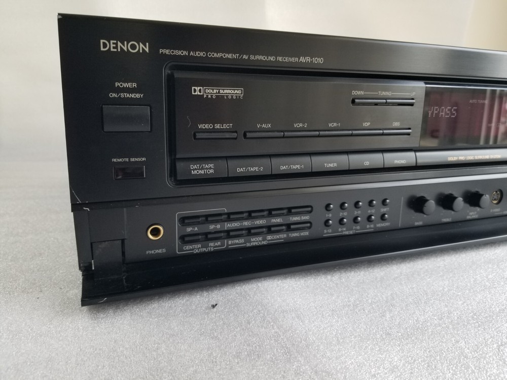 Denon AVR-1010 AV Surround Receiver with PHONO INPUT No Remote