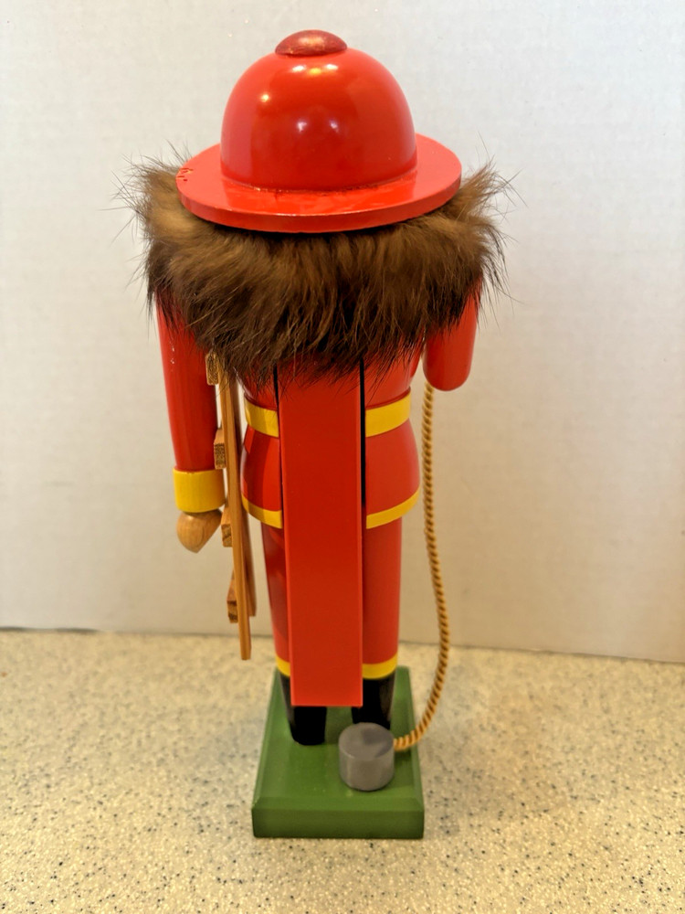 ORIGINAL E.M. MERCK FIRE MAN NUTCRACKER NWT GERMAN 11" FIREMAN