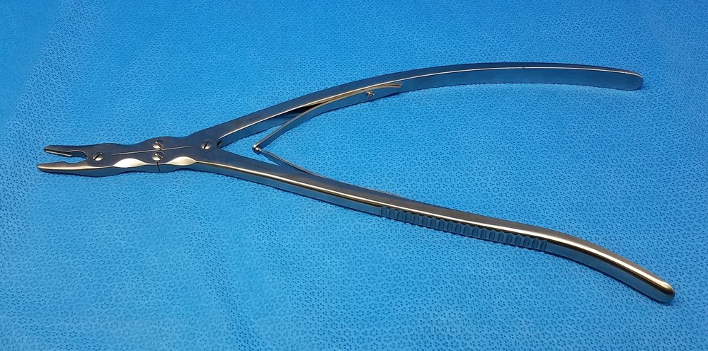 Jarit 230-280 Dale Rongeur, Slight Curve, 3mm