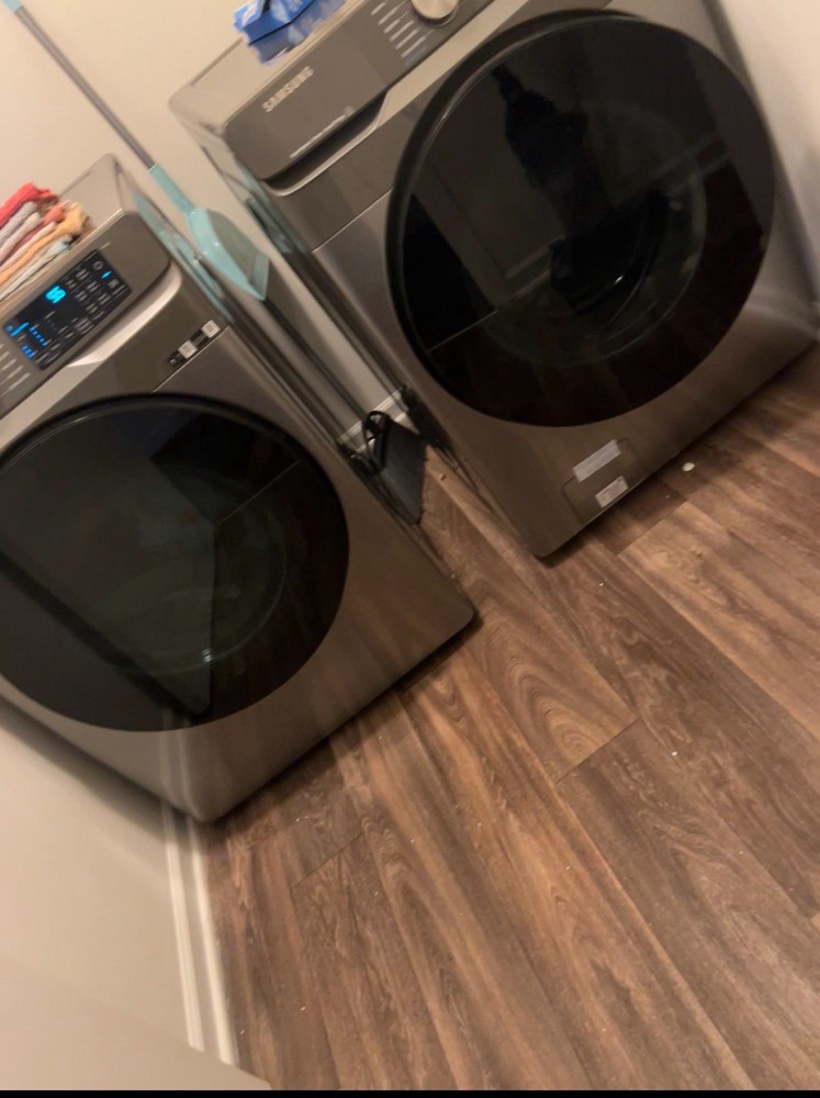 Samsung Smart Washer Dryer Set