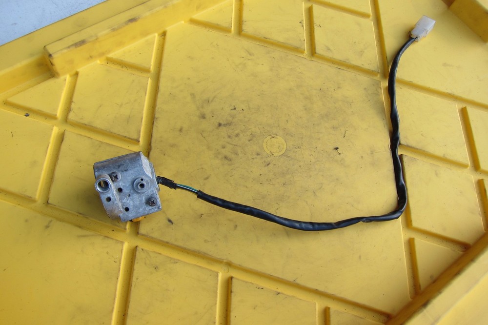 2009 PUMA 50 SCOOTER RIGHT HANDLEBAR SWITCH