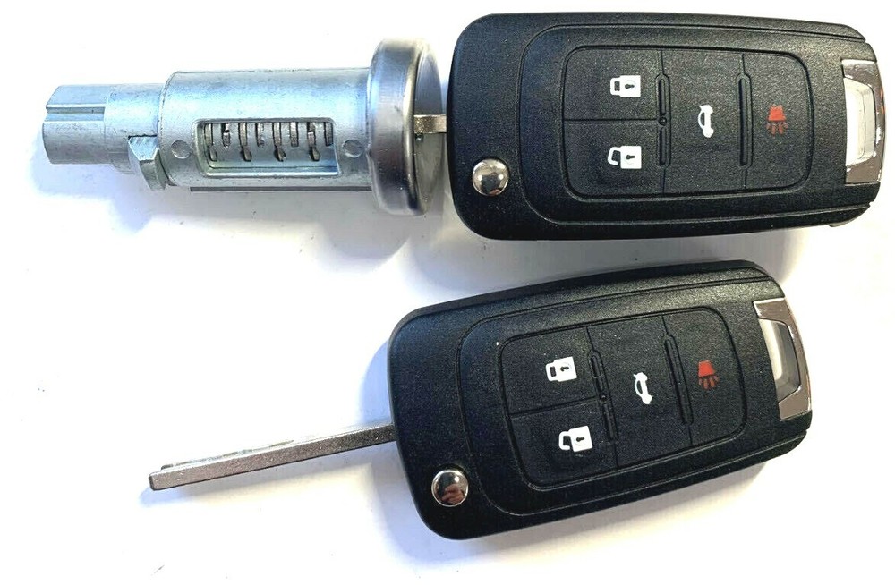 NEW GM Ignition Lock Cylinder Switch W/2 Flip Remote Keys 5912543 4 Buttons