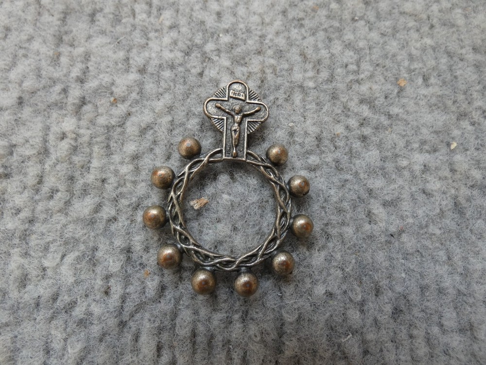 VINTAGE AVE MARIA JESUS CHARM