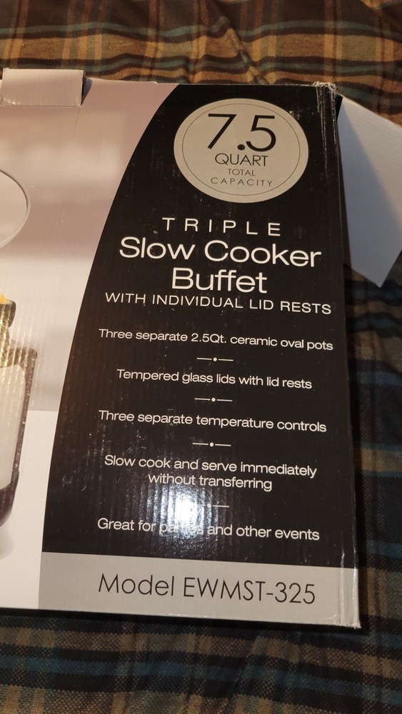 Elite 2.5Qt Slow Cooker/Buffet Server with 3 Ceramic Pots-Silver/Black EWMST-325