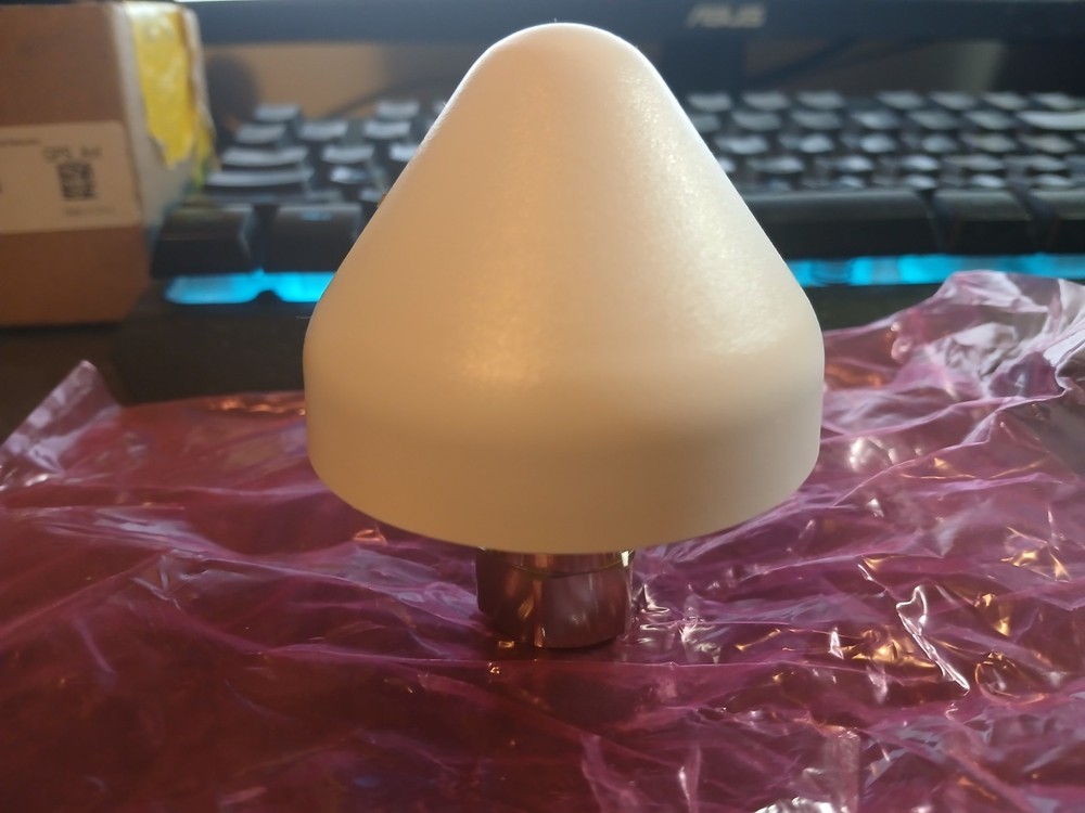 Nokia 472932A - 101 GPS Antenna,Flexi Zone Micro BTS. NOS
