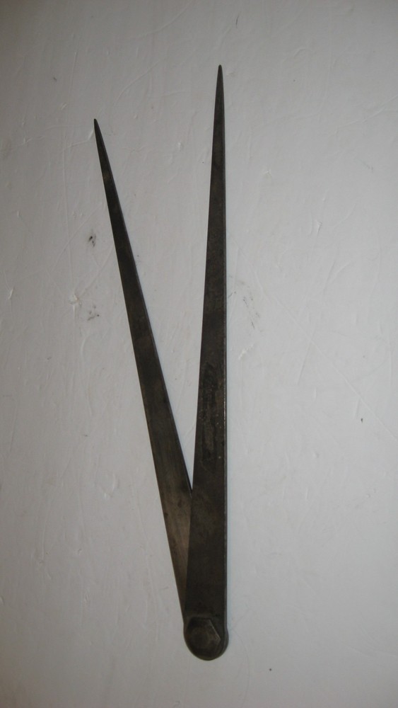 VINTAGE ID-OD CALIPER NICE MOVEMENT. 17"