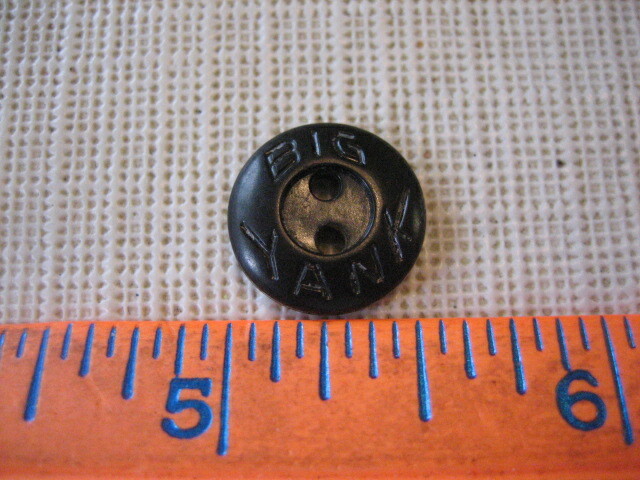 Vintage BIG YANK Small 9/16" Plastic Verbal Work Clothes Button - PS38