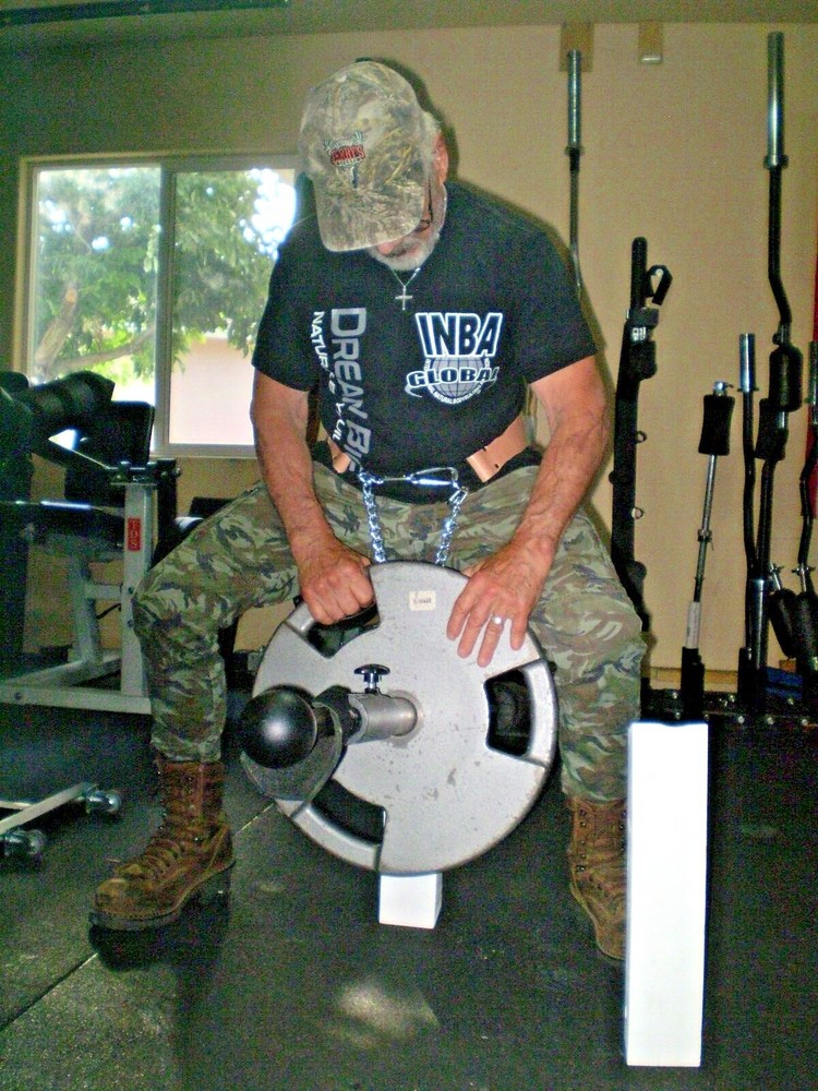 LANDMINE BELT SQUAT