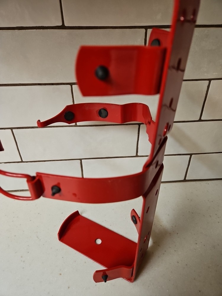 fire extinguisher bracket