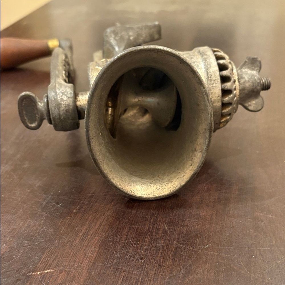 Universal Rustic Silver Metal Grinder