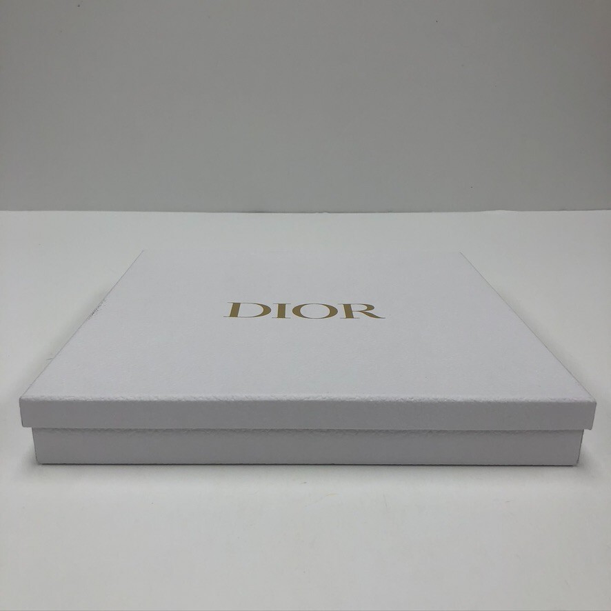 Dior Authentic Square Gift Box White Pebble Medium 10.5x10.5x1.5