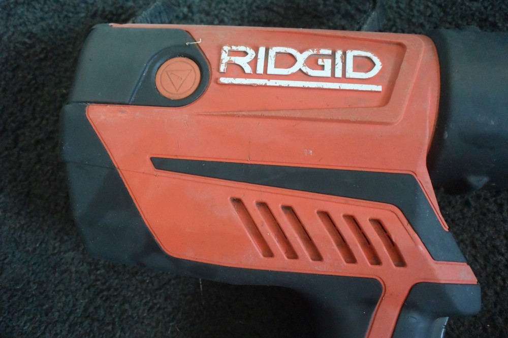 Ridgid Propress Model RP350 with One Battery