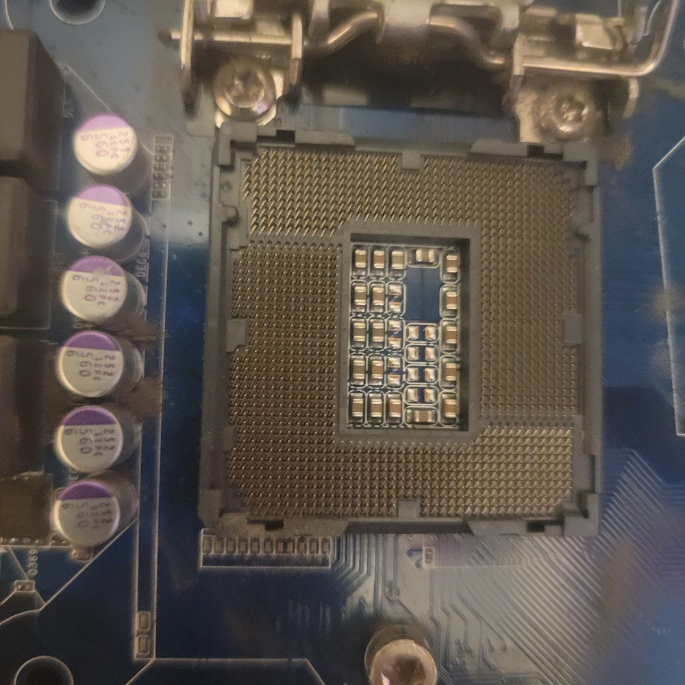 Gigabyte Q77M-D2H Motherboard/CPU Combo Intel Core i5 3470 MicroATX