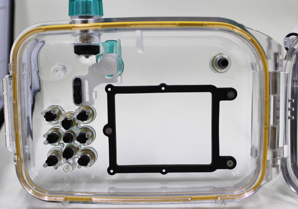 Canon WP-DC18 Waterproof Case for PowerShot A650 IS Digital Camera 130ft