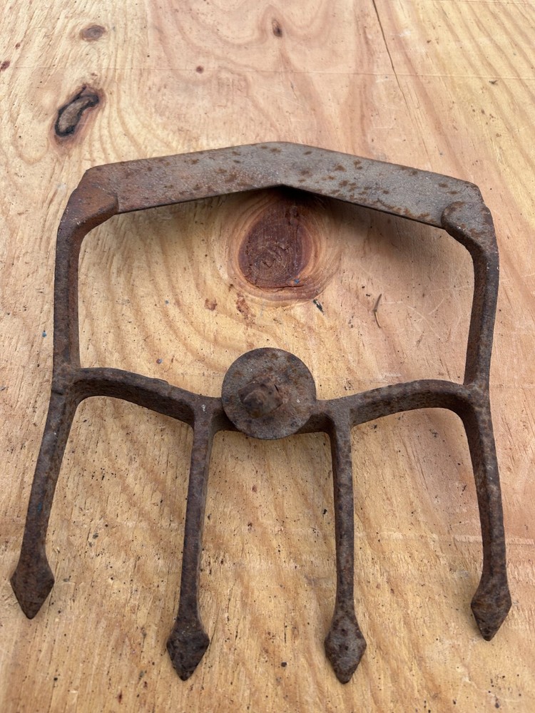 Cultivator Rake Head Rusty Rustic no handle Original Vintage Primitive Metal