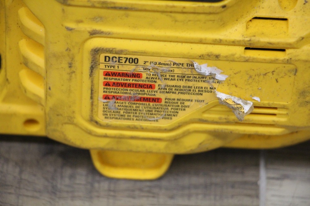 DEWALT Flexvolt 60V Max Pipe Cordless Threader (DCE700) TOOL ONLY