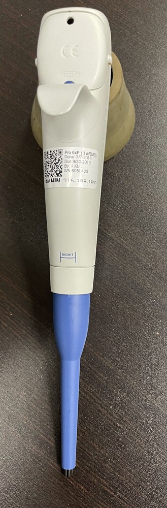 BIOHIT E300 10 - 300 uL ADJUSTABLE DIGITAL PIPETTE