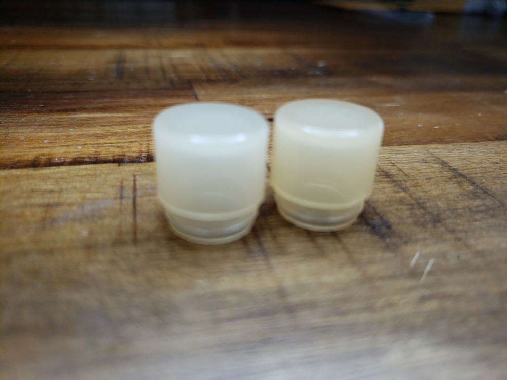 2 clear White DIALIGHT Dialco 135 Lens Covers. Vintage.