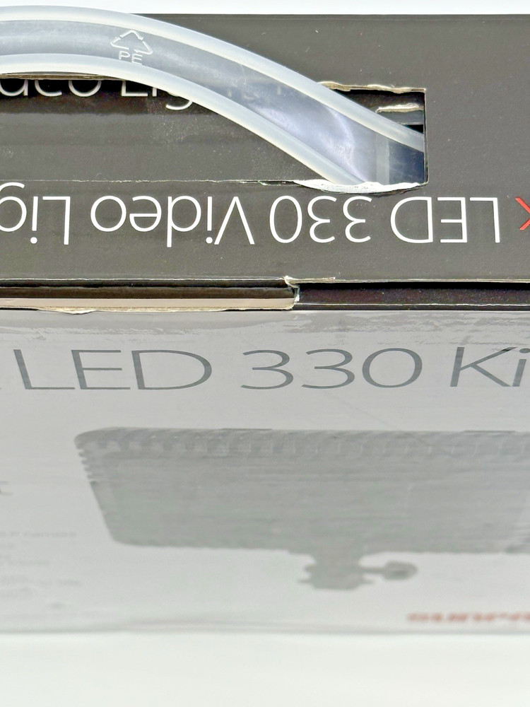 Sunpak LED-330 Kit Video Light with Barndoors