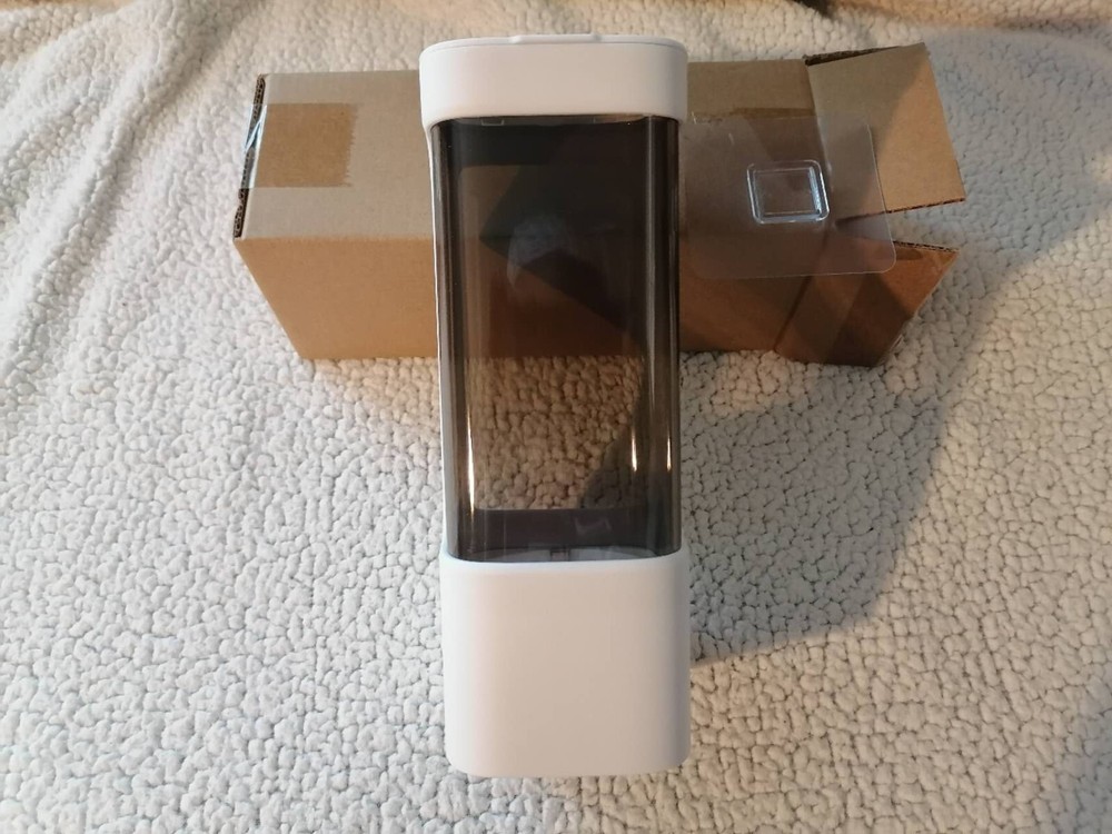 Wall-Mounted cup dispenser, Bathroom Cup holder for Home Office Gym 1 PCS