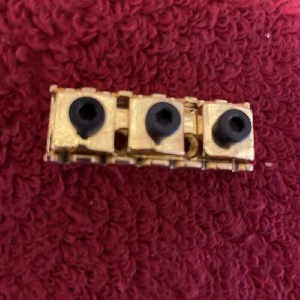 Floyd Rose Style Gold Locking Nut Top Mount