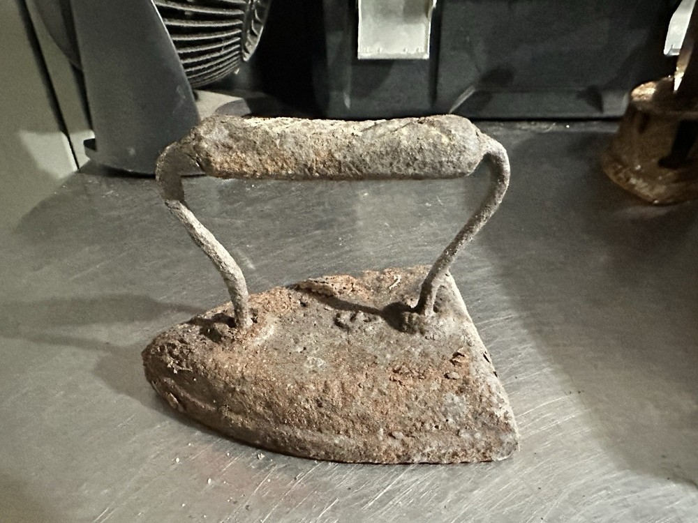 2 antique cast iron "sad iron"