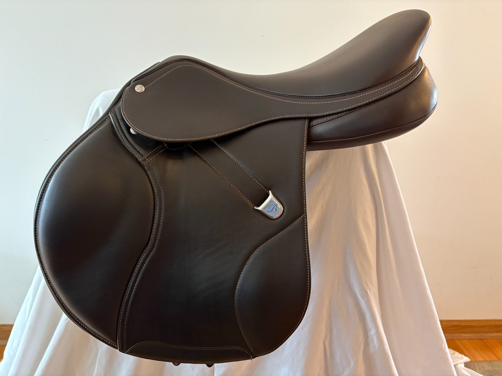 Bates Elevation Luxe Leather close contact 17.5 Saddle - Excellent condition!