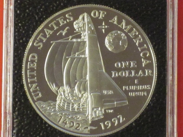 *** 1992 - P & D Christopher Columbus Proof & Uncirculated Silver Dollars