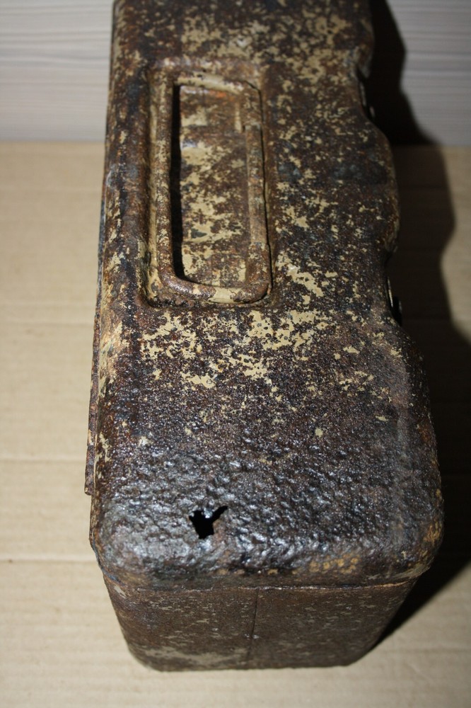 WW2 Original German Box for SMI