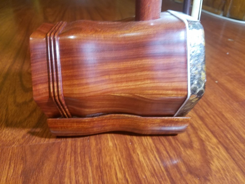 Red Sandal Wood  Erhu
