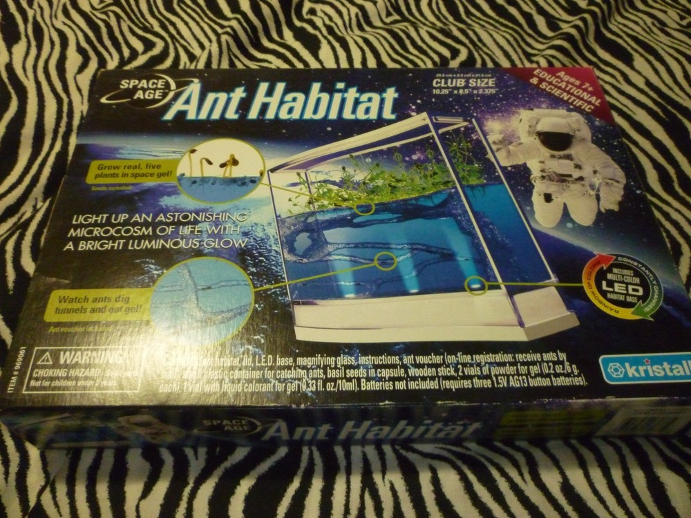 Space Age Ant Habitat - NEW OPEN BOX!!!