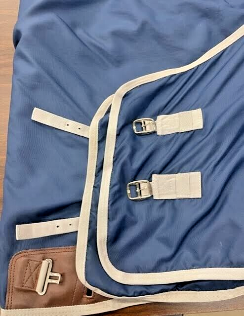Equestrian Light Weight Turnout Blanket Size 82"