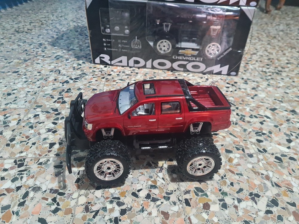 Chevrolet Avalanche Radiocom Car