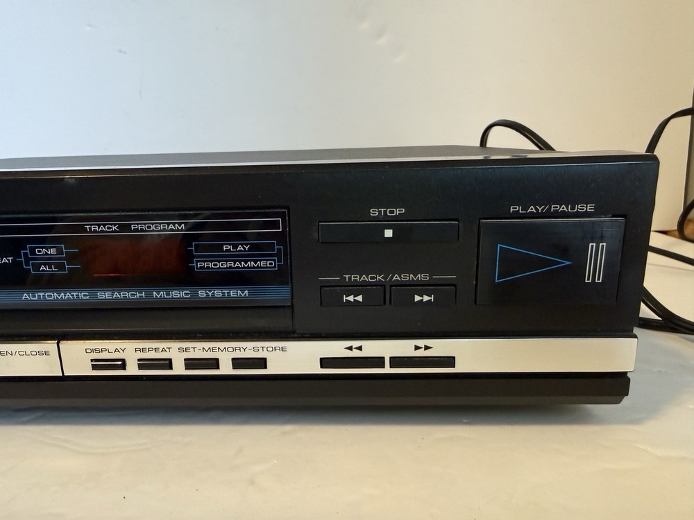 Vintage 1987 Realistic CD-2300 CD Player Tested And Working.