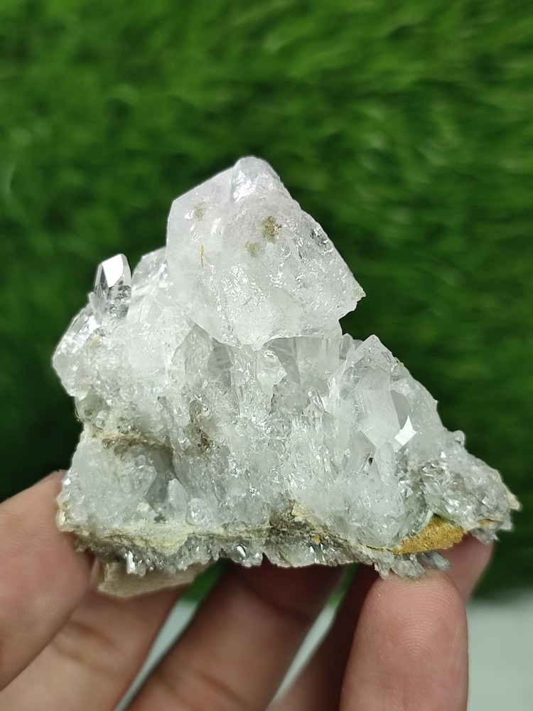 Chlorite   Quartz Crystal With Beautiful Luster & Unique Growth-Pk