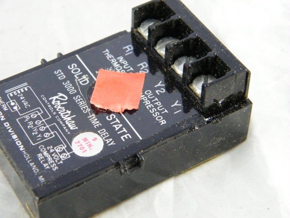 NEW ROBERTSHAW UNI-LINE CONTROLS COMPRESSOR PROTECTOR ~ PART # RE3310-305
