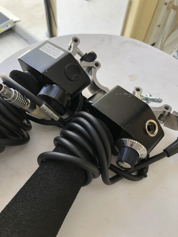 2 Varizoom Zoom And Electronic Focus Control