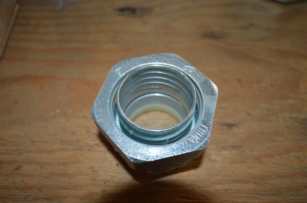 2" STRAIGHT LIQUIDTIGHT CONNECTOR
