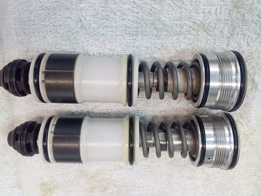KYB AOSS YZ fork cartridges 2005