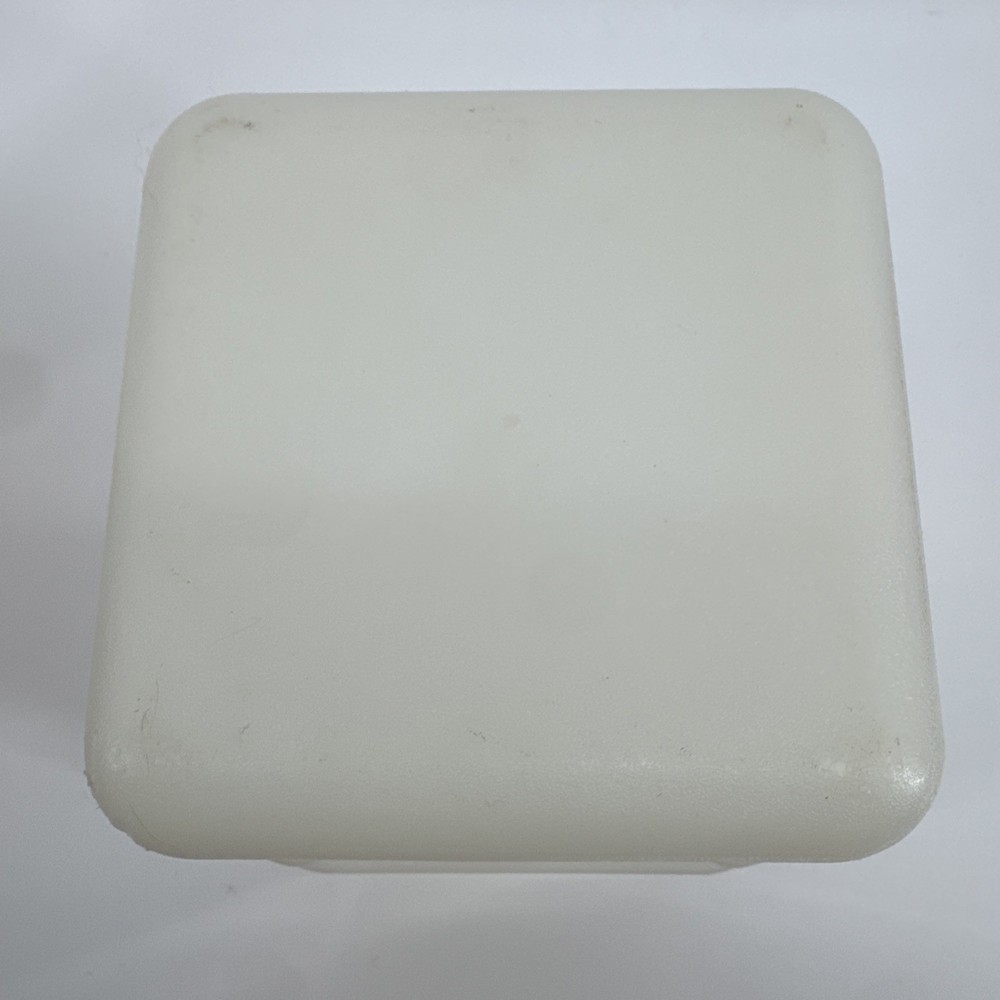 Carlisle 4Qt/3.8L Square Translucent Food Storage Container Stackable