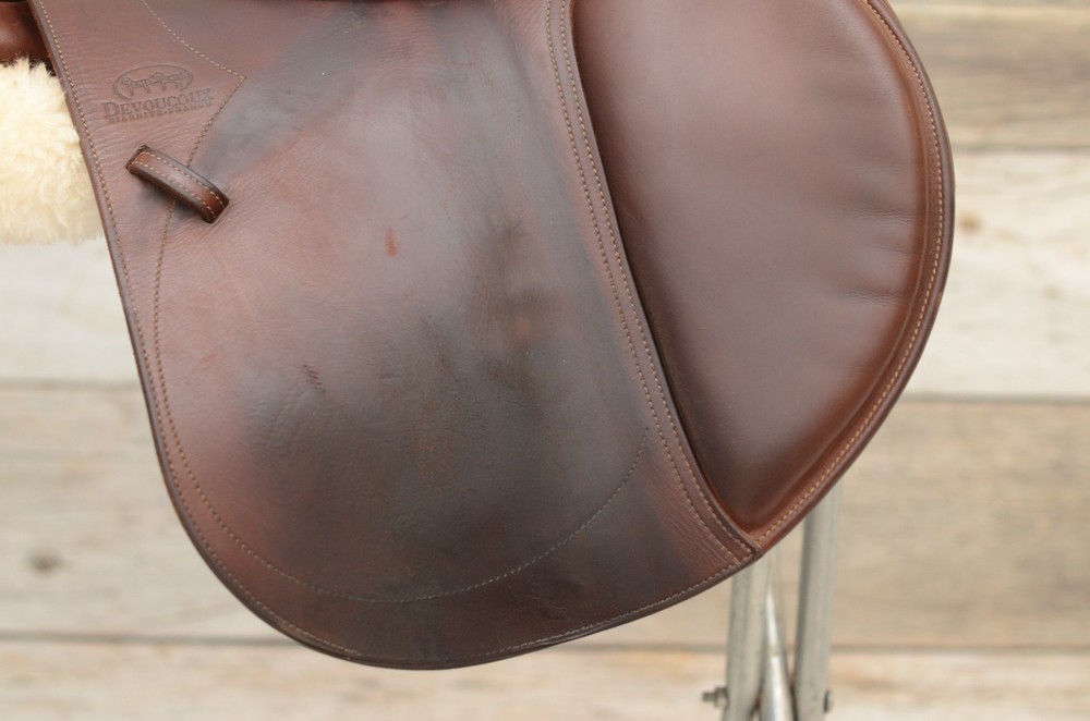 Stunning 2015 17.5" Devoucoux Biarritz saddle for sale!
