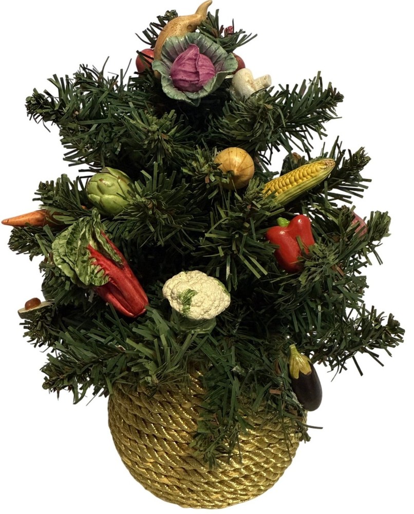 Mini Artificial Christmas Tree Vegetable Ornaments Gold Woven Base Tabletop